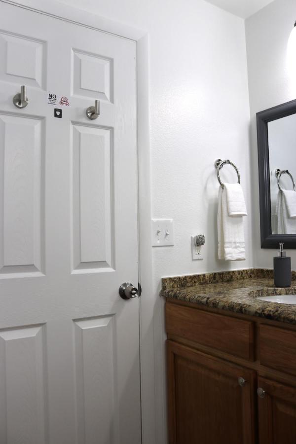 Hidden Sapphire-Apartment With Kitchen And Laundry Lakeland Exterior photo