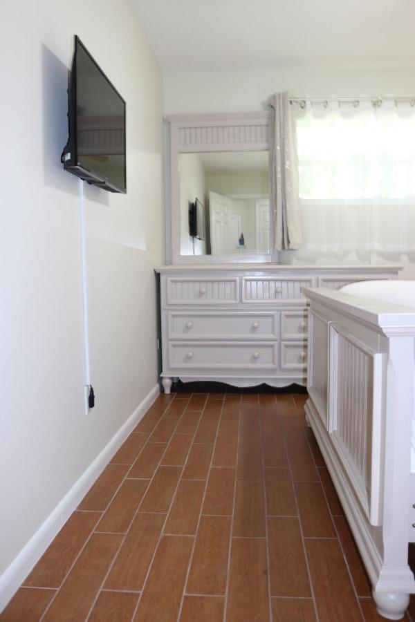 Hidden Sapphire-Apartment With Kitchen And Laundry Lakeland Exterior photo